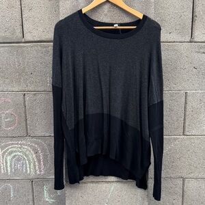 Eileen Fisher Italian Yarn Viscose Blend Women's Black and Gray Top Medium